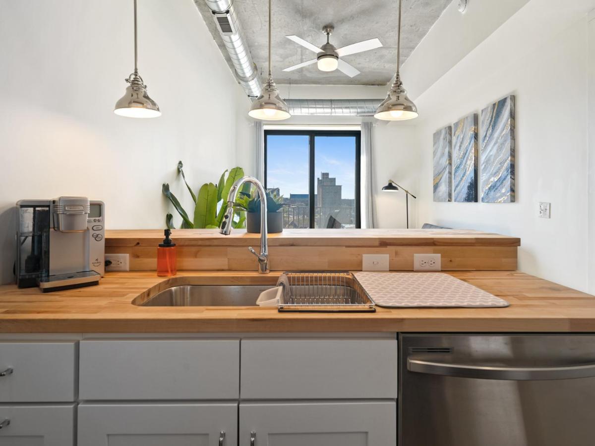 Clover Luxury High-Rise Downtown South Bend Extérieur photo